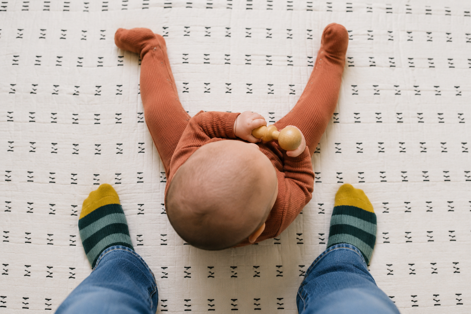 Play Ideas for a Sitting Baby: Supporting Balance and Hand Skills at 7–8 Months
